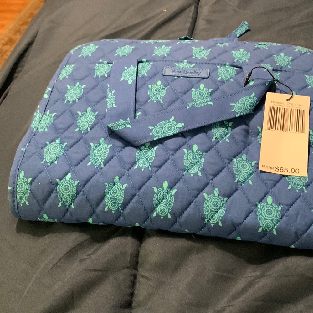 Hanging organizer on Marine turtles
